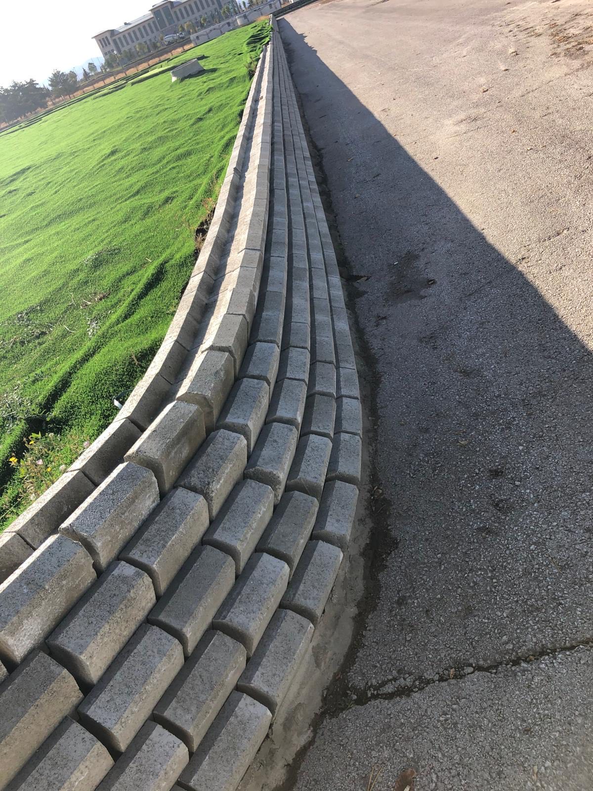 İstinat duvarı ve yol çalışması